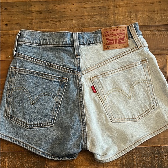 Two-Tone Denim Women's Shorts - Picture 2 of 6
